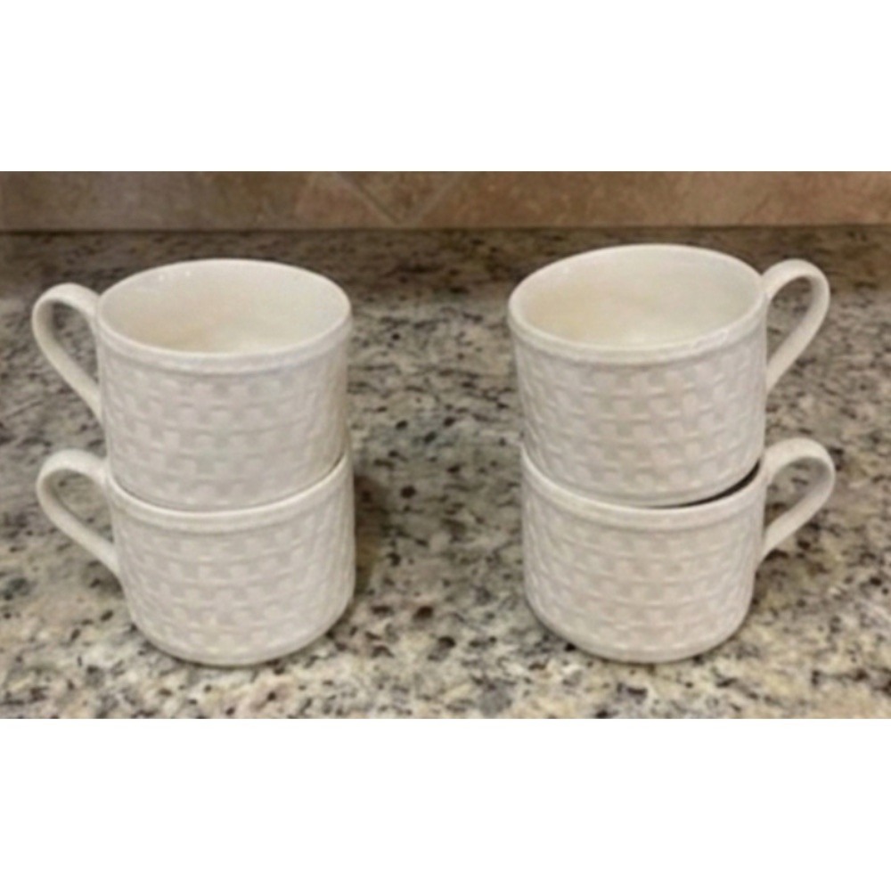 Set/4 Oneida White "Wicker" Basket Weave Ceramic 2.25in Coffee Cups